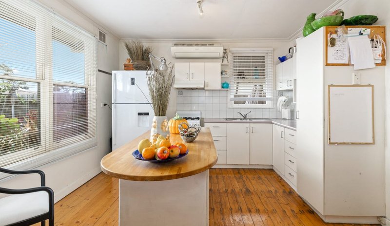 Photo - 1/17 Cremorne Street, Braybrook VIC 3019 - Image 2