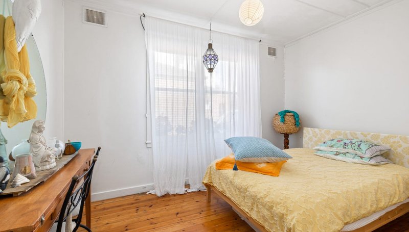 Photo - 1/17 Cremorne Street, Braybrook VIC 3019 - Image 6