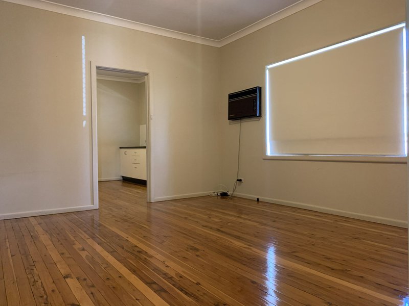 Photo - 117 Cumberland Road, Greystanes NSW 2145 - Image 3