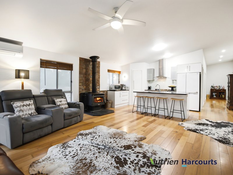 Photo - 117 Deviation Road, Kinglake VIC 3763 - Image 8