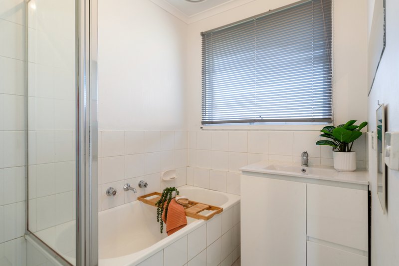 Photo - 117 Dianne Avenue, Craigieburn VIC 3064 - Image 10