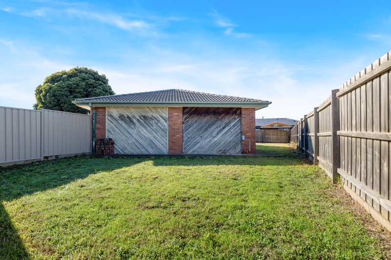 Photo - 117 Dianne Avenue, Craigieburn VIC 3064 - Image 16