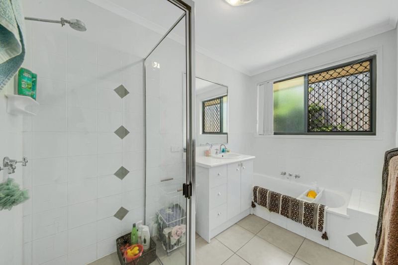 Photo - 117 Dixon Drive, Telina QLD 4680 - Image 11