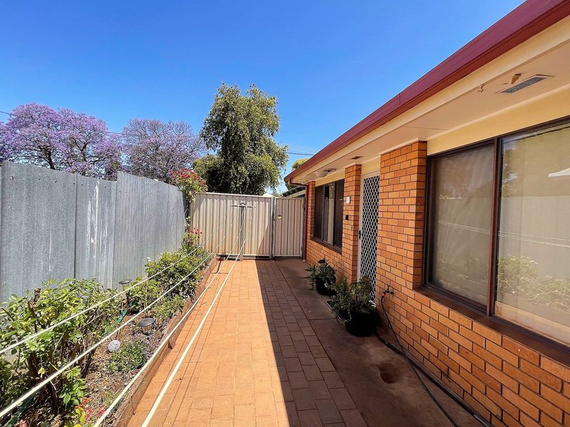 Photo - 1/17 Doongara Street, Griffith NSW 2680 - Image 10