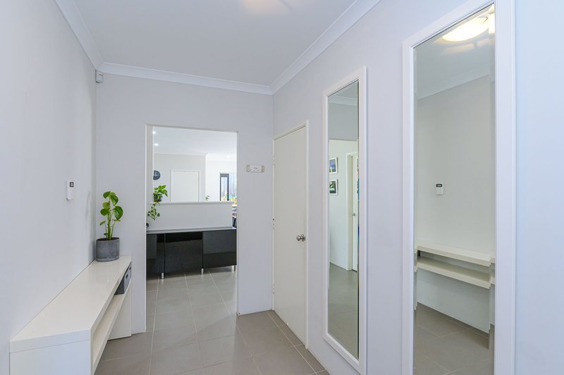 Photo - 117 Duffy Terrace, Woodvale WA 6026 - Image 5