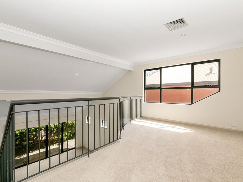 Photo - 11/7 Fogerthorpe Crescent, Maylands WA 6051 - Image 11