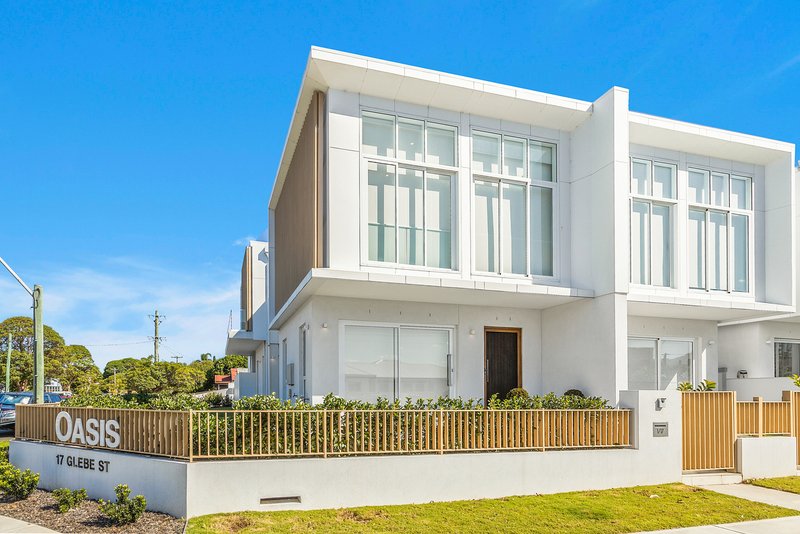 Photo - 1/17 Glebe Street, Wollongong NSW 2500 - Image 2