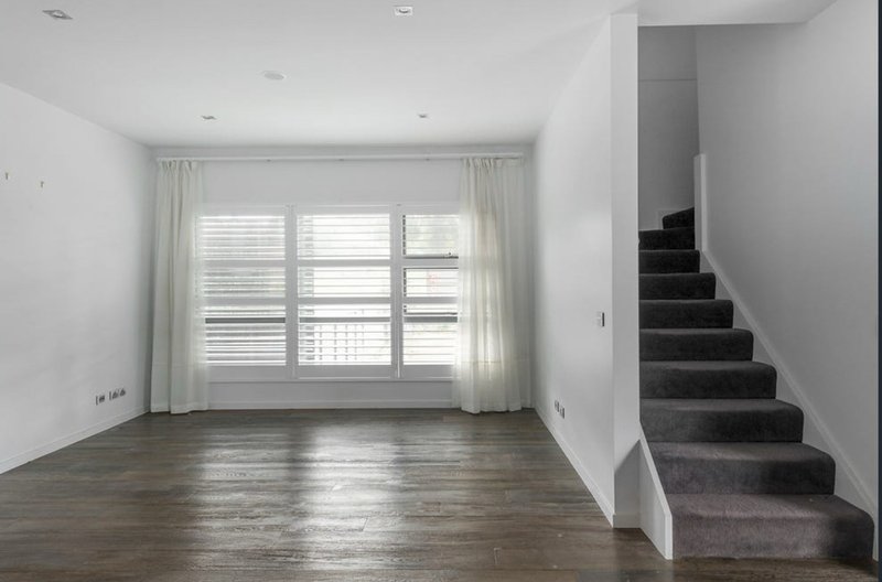 Photo - 1/17 Hakea Street, Templestowe VIC 3106 - Image 8