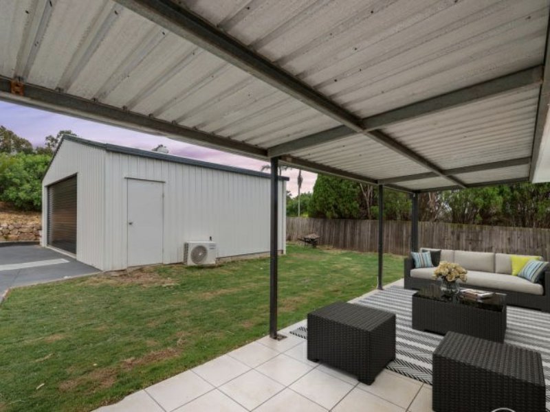 Photo - 117 Hinkler Drive, Worongary QLD 4213 - Image 2