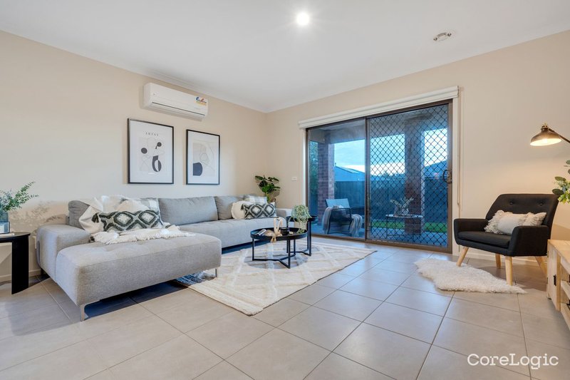 Photo - 117 Horizon Boulevard, Greenvale VIC 3059 - Image 6