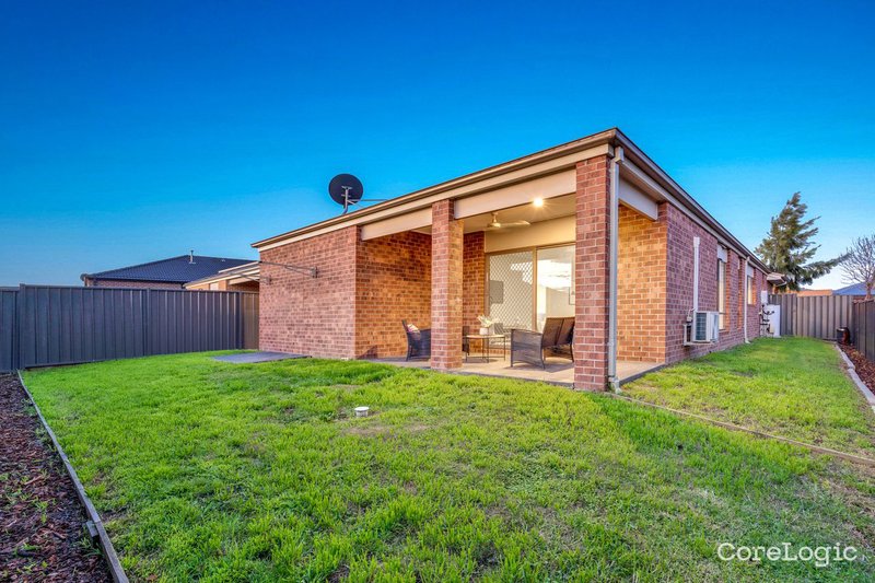 Photo - 117 Horizon Boulevard, Greenvale VIC 3059 - Image 13