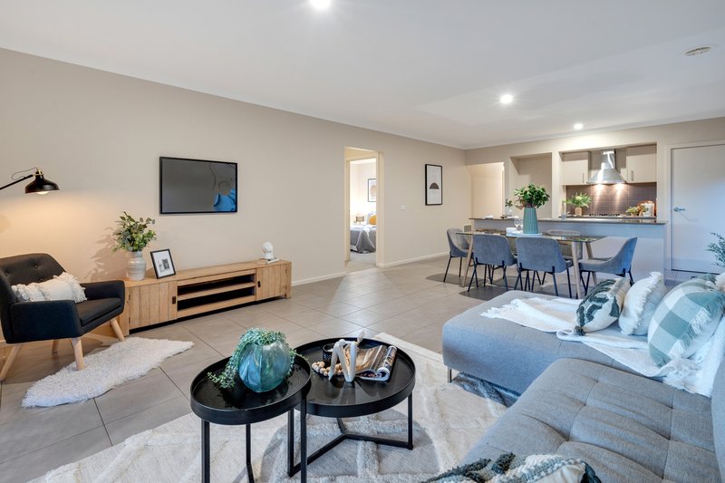 Photo - 117 Horizon Boulevard, Greenvale VIC 3059 - Image 13