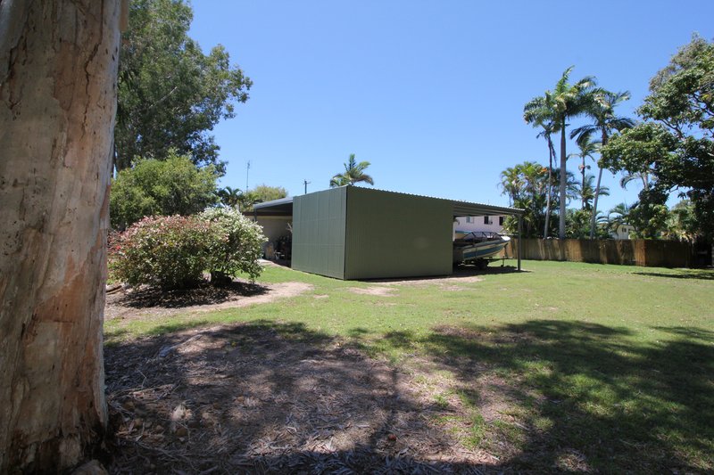 Photo - 117 John Dory Street, Taylors Beach QLD 4850 - Image 9