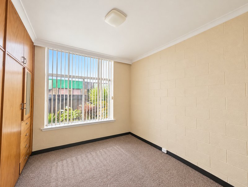 Photo - 1/17 Kempling Street, Devonport TAS 7310 - Image 4