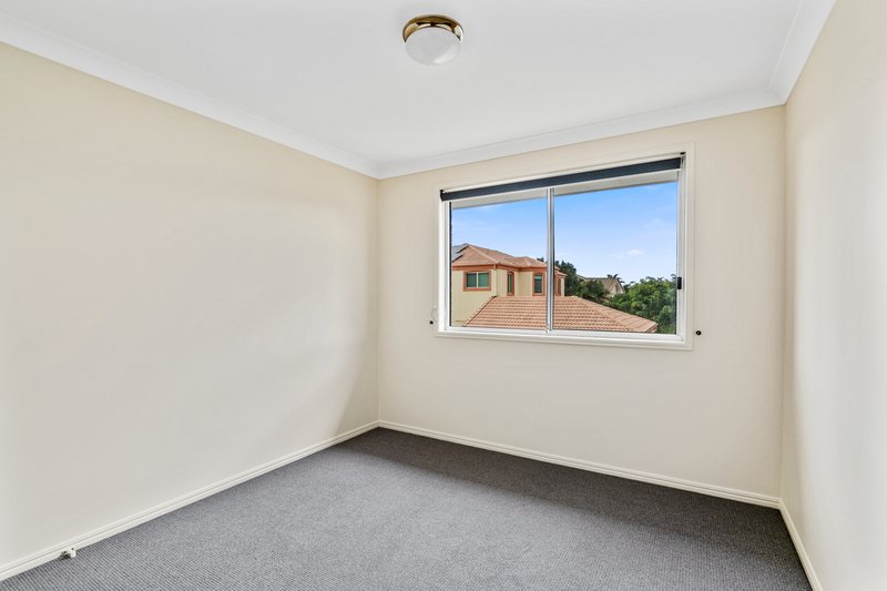 Photo - 117 Lancaster Circt , Stretton QLD 4116 - Image 9