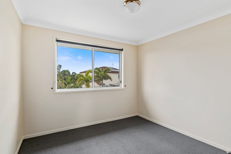 Photo - 117 Lancaster Circt , Stretton QLD 4116 - Image 10