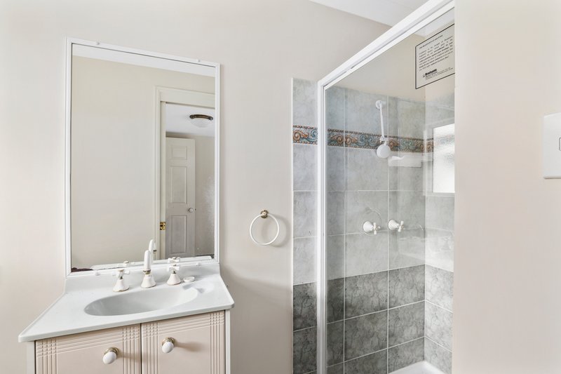Photo - 117 Lancaster Circt , Stretton QLD 4116 - Image 14