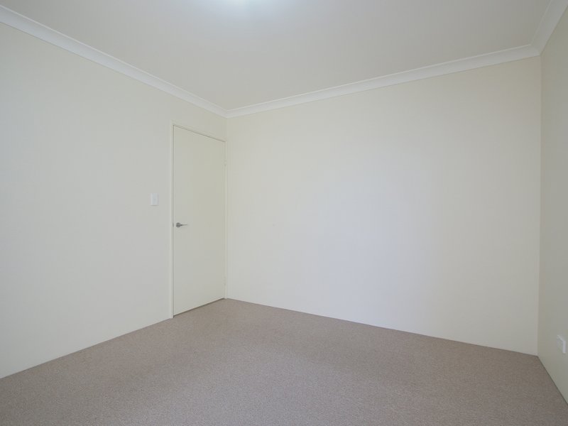 Photo - 11/7 Leslie Street, Cannington WA 6107 - Image 15