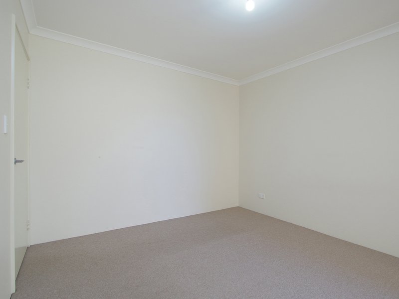 Photo - 11/7 Leslie Street, Cannington WA 6107 - Image 16