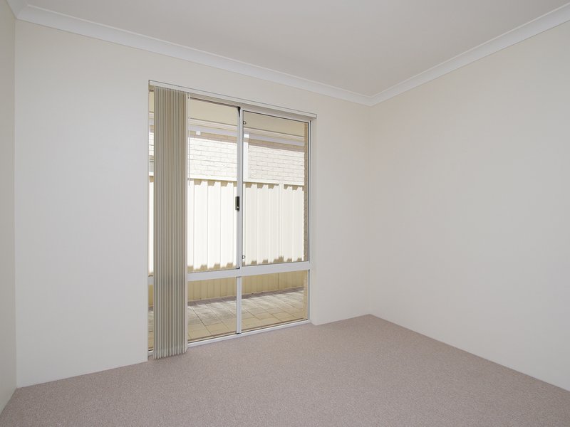 Photo - 11/7 Leslie Street, Cannington WA 6107 - Image 19