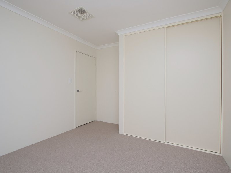 Photo - 11/7 Leslie Street, Cannington WA 6107 - Image 20