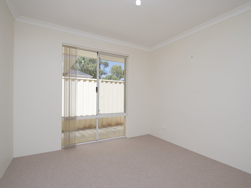 Photo - 11/7 Leslie Street, Cannington WA 6107 - Image 22