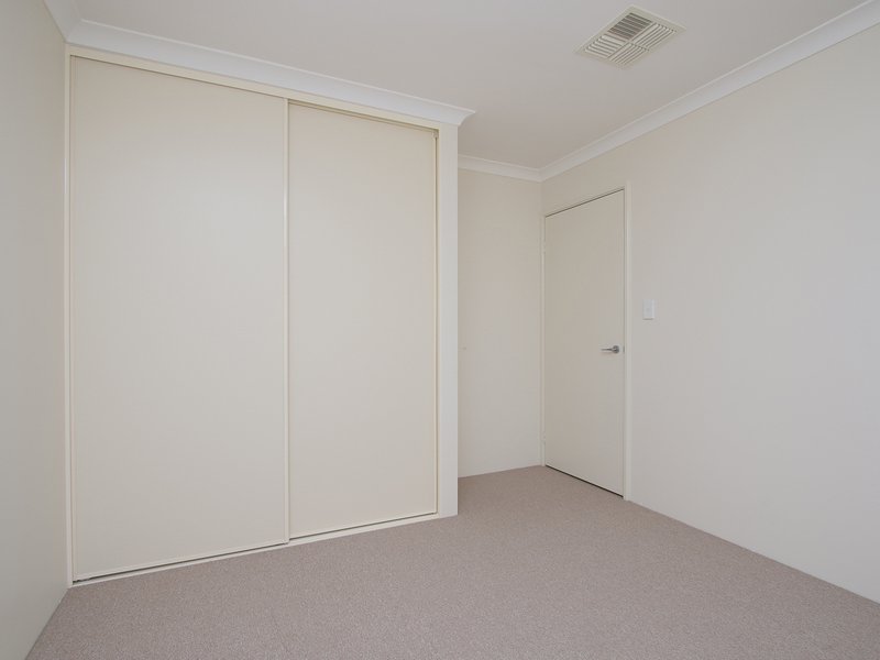 Photo - 11/7 Leslie Street, Cannington WA 6107 - Image 24