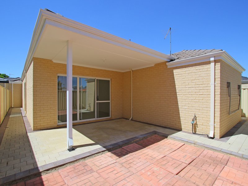 Photo - 11/7 Leslie Street, Cannington WA 6107 - Image 29