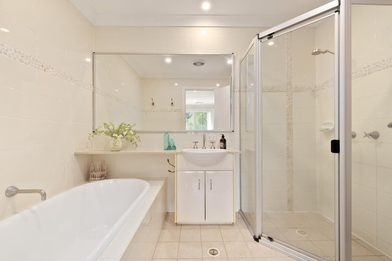 Photo - 117 Macpherson Street, Warriewood NSW 2102 - Image 12