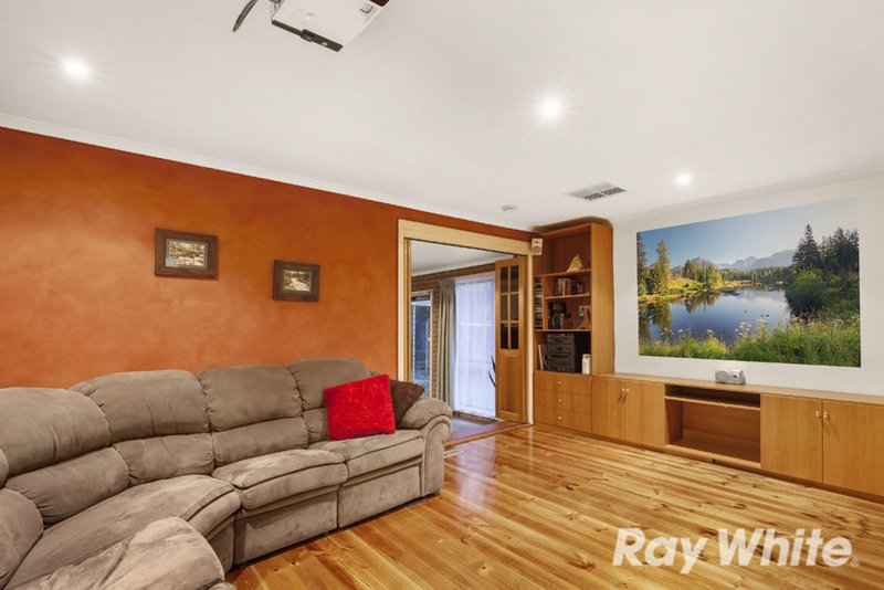 Photo - 117 Mill Park Drive, Mill Park VIC 3082 - Image 2