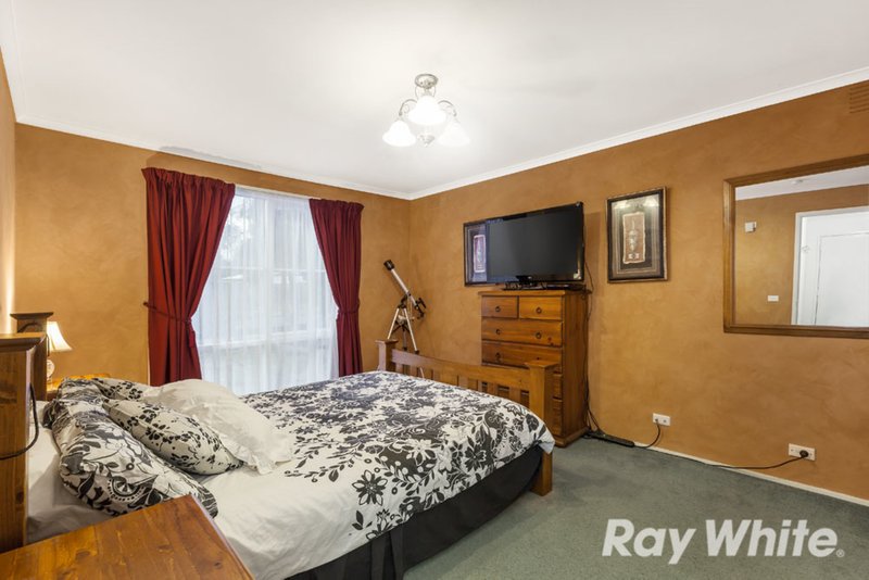 Photo - 117 Mill Park Drive, Mill Park VIC 3082 - Image 5