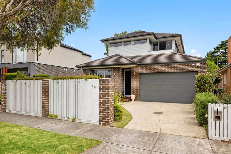 Photo - 1/17 Moonda Grove, Cheltenham VIC 3192 - Image 2