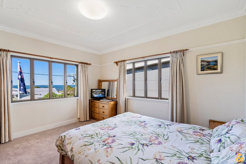 Photo - 117 Mountjoy Terrace, Manly QLD 4179 - Image 15