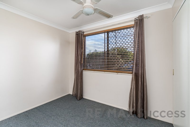 Photo - 1/17 Nugent Crescent, Wilsonton QLD 4350 - Image 4