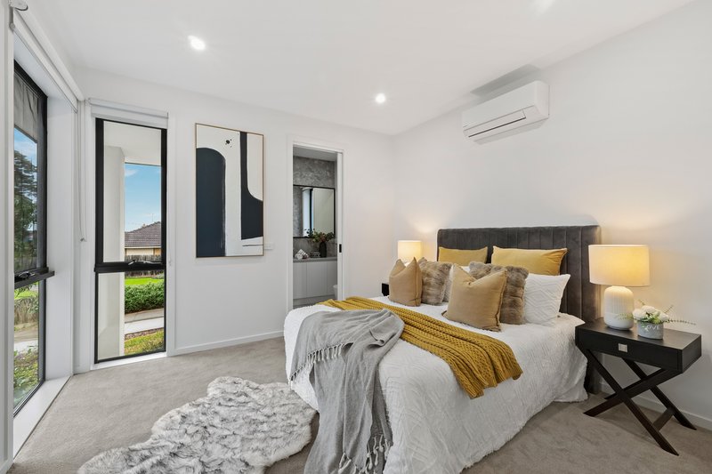 Photo - 1/17 Oaklands Avenue, Ferntree Gully VIC 3156 - Image 4