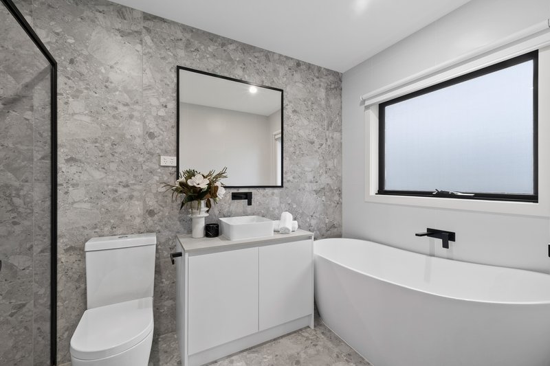 Photo - 1/17 Oaklands Avenue, Ferntree Gully VIC 3156 - Image 5