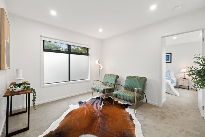 Photo - 1/17 Oaklands Avenue, Ferntree Gully VIC 3156 - Image 7