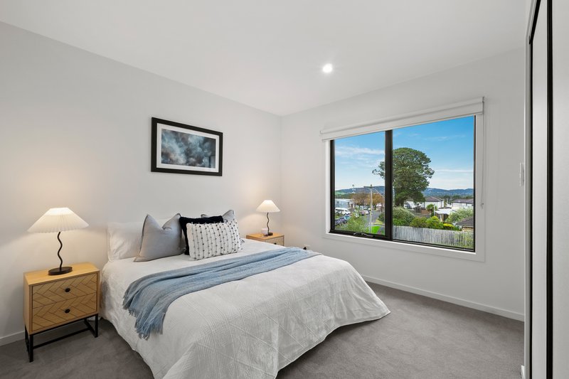 Photo - 1/17 Oaklands Avenue, Ferntree Gully VIC 3156 - Image 9