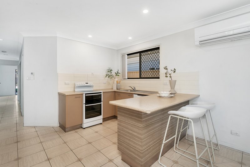 Photo - 117 O'Quinn Street, Nudgee Beach QLD 4014 - Image 12