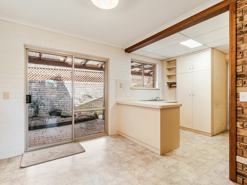 Photo - 1/17 Pendara Crescent, Lismore Heights NSW 2480 - Image 3