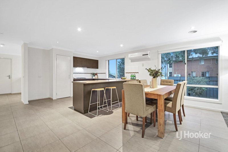 Photo - 117 Penrose Promenade, Tarneit VIC 3029 - Image 5