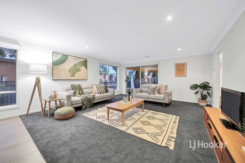 Photo - 117 Penrose Promenade, Tarneit VIC 3029 - Image 7