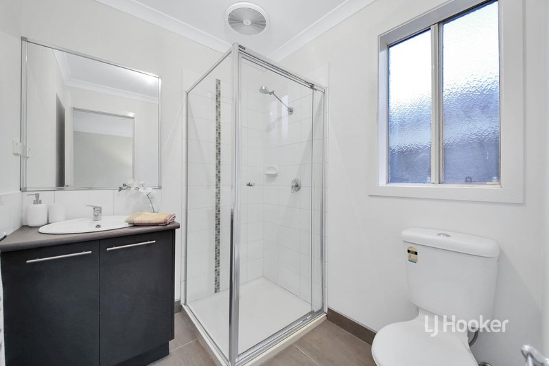 Photo - 117 Penrose Promenade, Tarneit VIC 3029 - Image 10