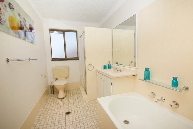 Photo - 1/17 Point Road, Tuncurry NSW 2428 - Image 4