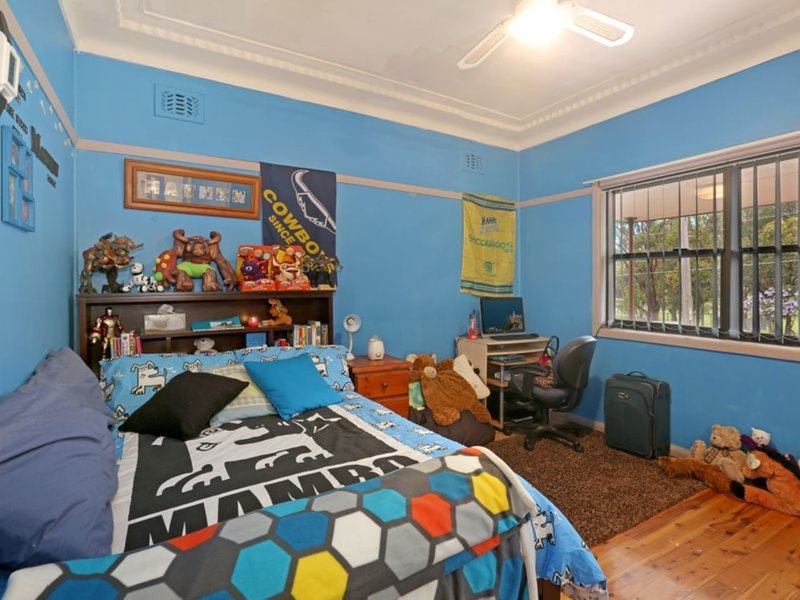 Photo - 117 Rawson Road, Guildford NSW 2161 - Image 6