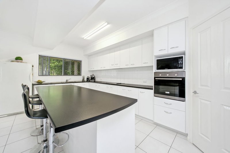 Photo - 117 Ridley Road, Bridgeman Downs QLD 4035 - Image 3