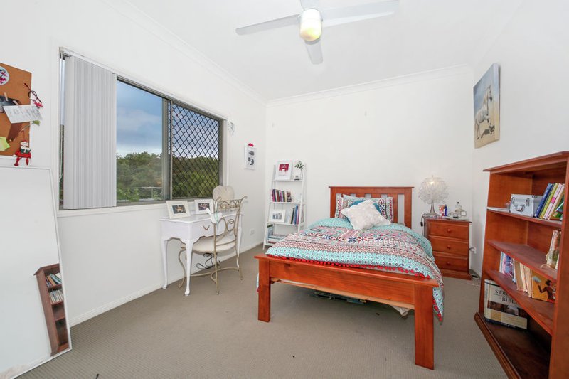 Photo - 117 Ridley Road, Bridgeman Downs QLD 4035 - Image 9