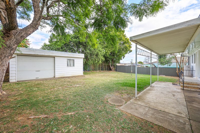 Photo - 117 Robert Street, Tamworth NSW 2340 - Image 3