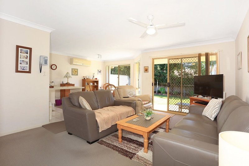 Photo - 1/17 Sanctuary Court, Coombabah QLD 4216 - Image 3