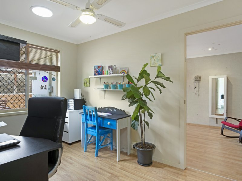 Photo - 1/17 Sandalwood Terrace, Nerang QLD 4211 - Image 5